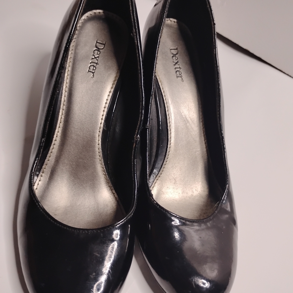 Dexter Women's Glossy Black Heels - Picture 6 of 6
